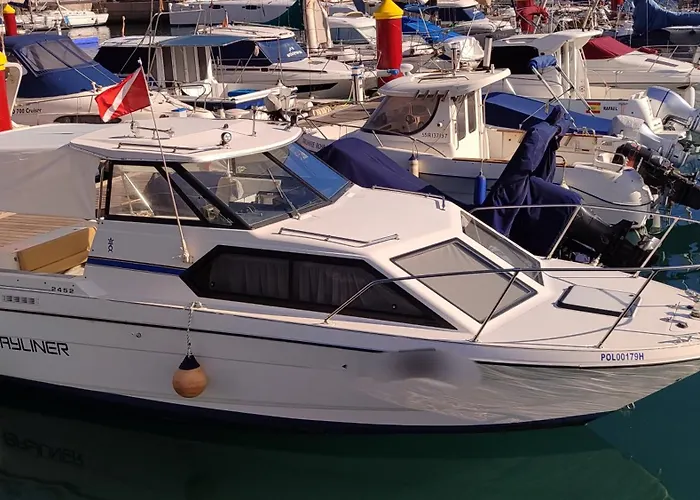 Botel Varuna En Sur De Tenerife *